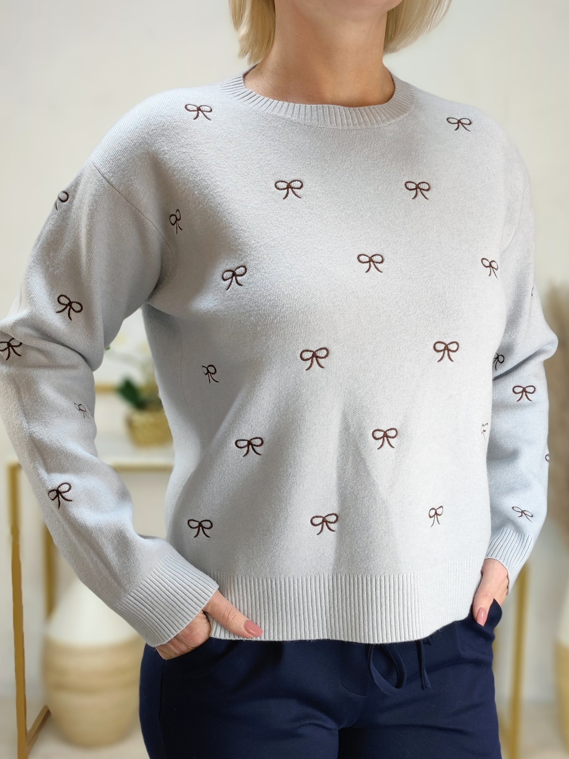 Pullover "Schleifchen" hellblau (36-40/42)