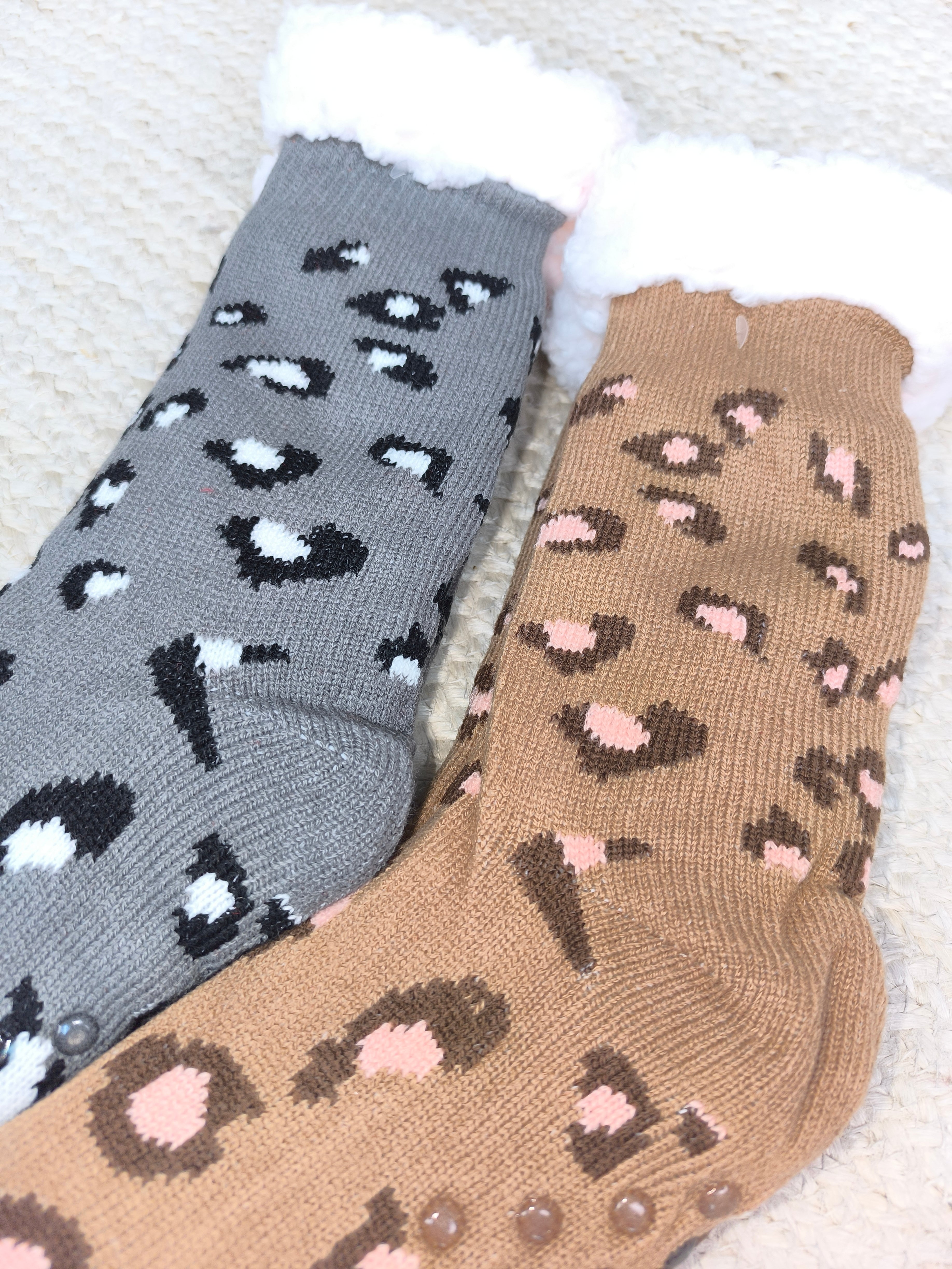 Home Socks - warme Kuschelsocken Leo in 2 Farben (36-41)