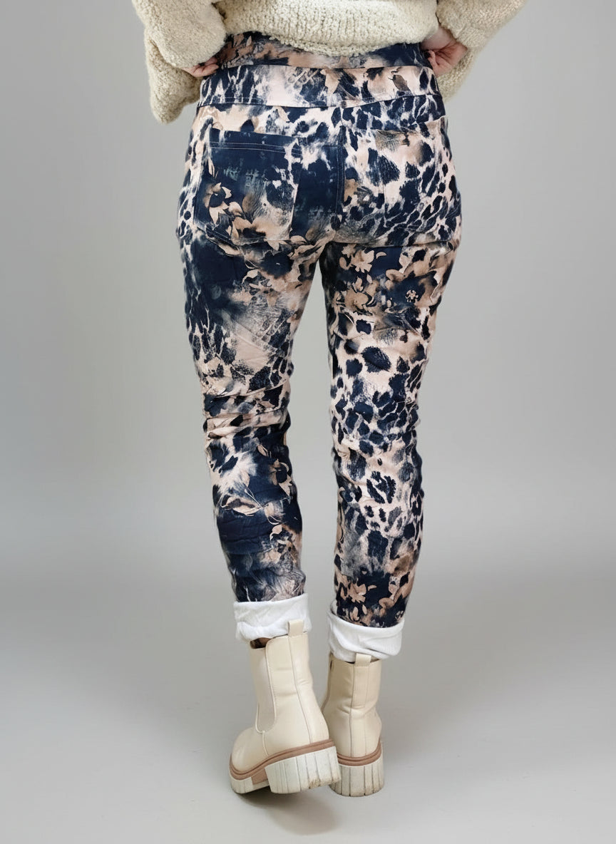 Gemusterte Hose/Joggpant beige/dunkelblau (38-42/44)