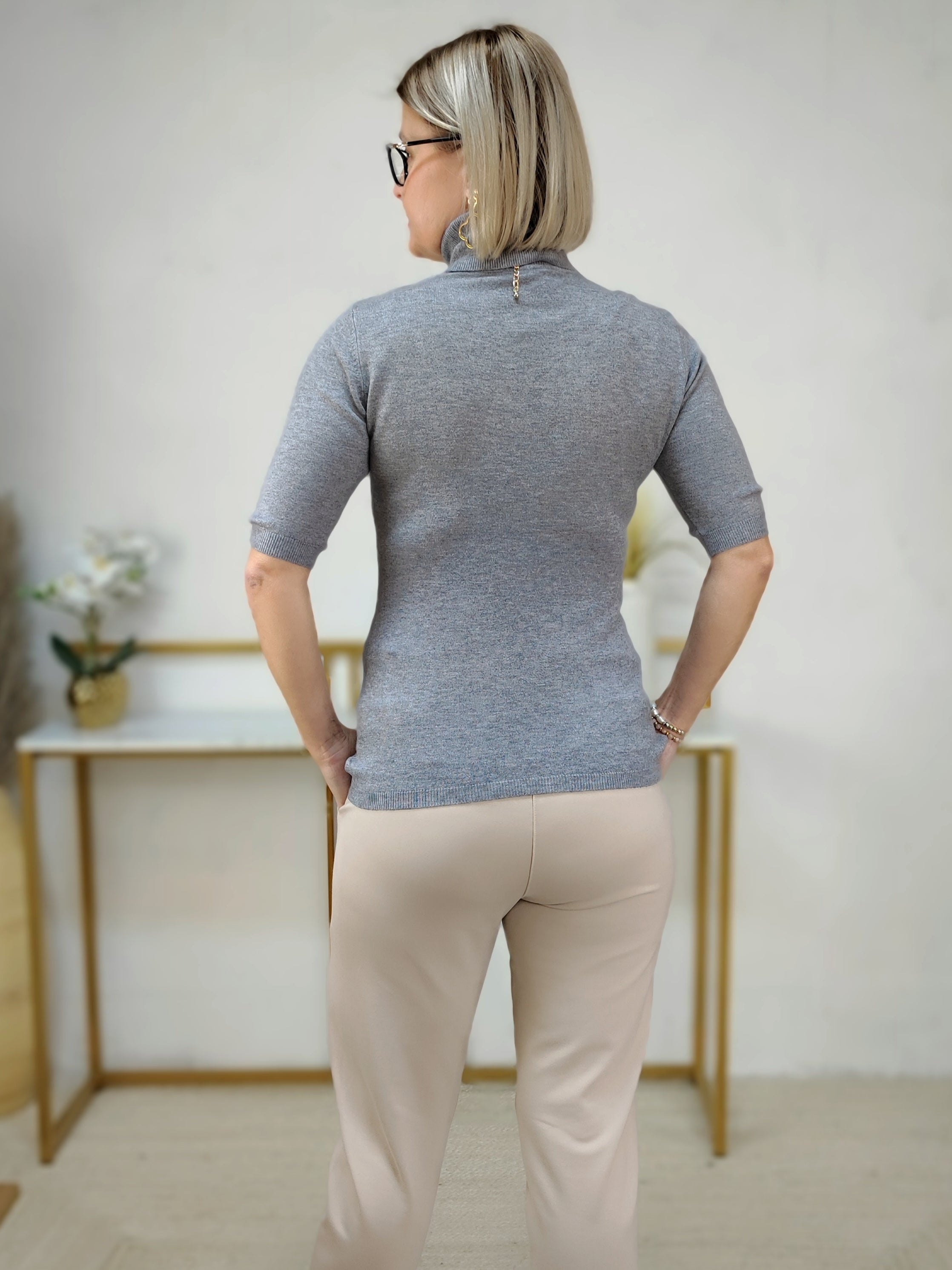 Leichter Unterziehpullover "Susi" mit kurzem Arm grau (36-42)