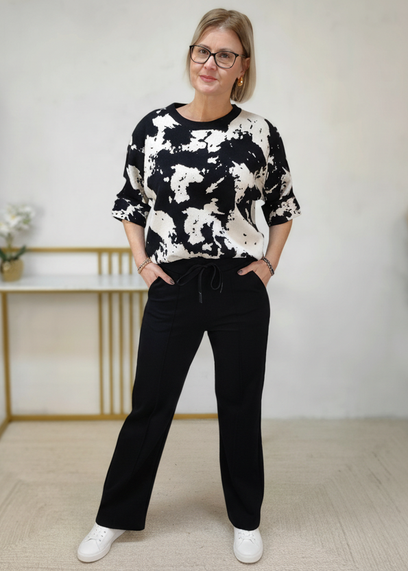 Weicher Pullover im schwarz/weiss Mix (36-42/44)