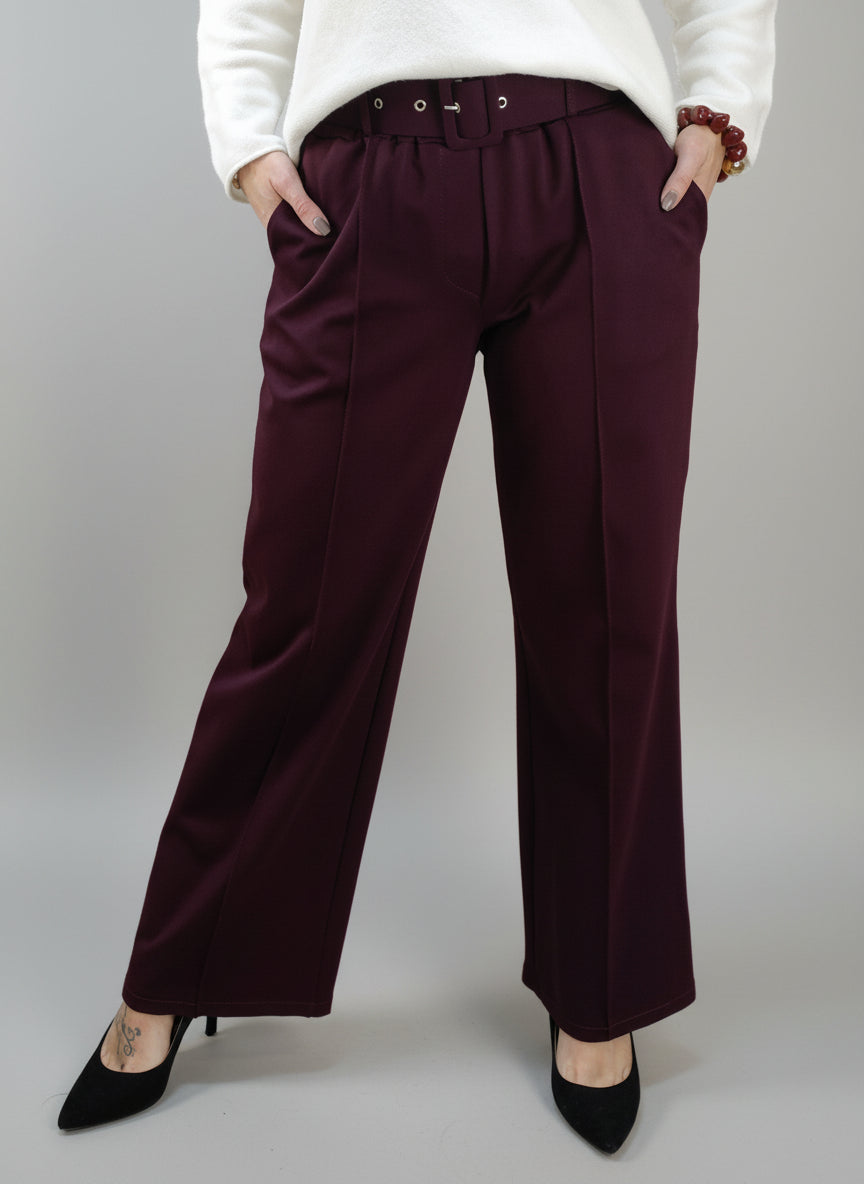 Lässige Stoffhose in aubergine (S-L)