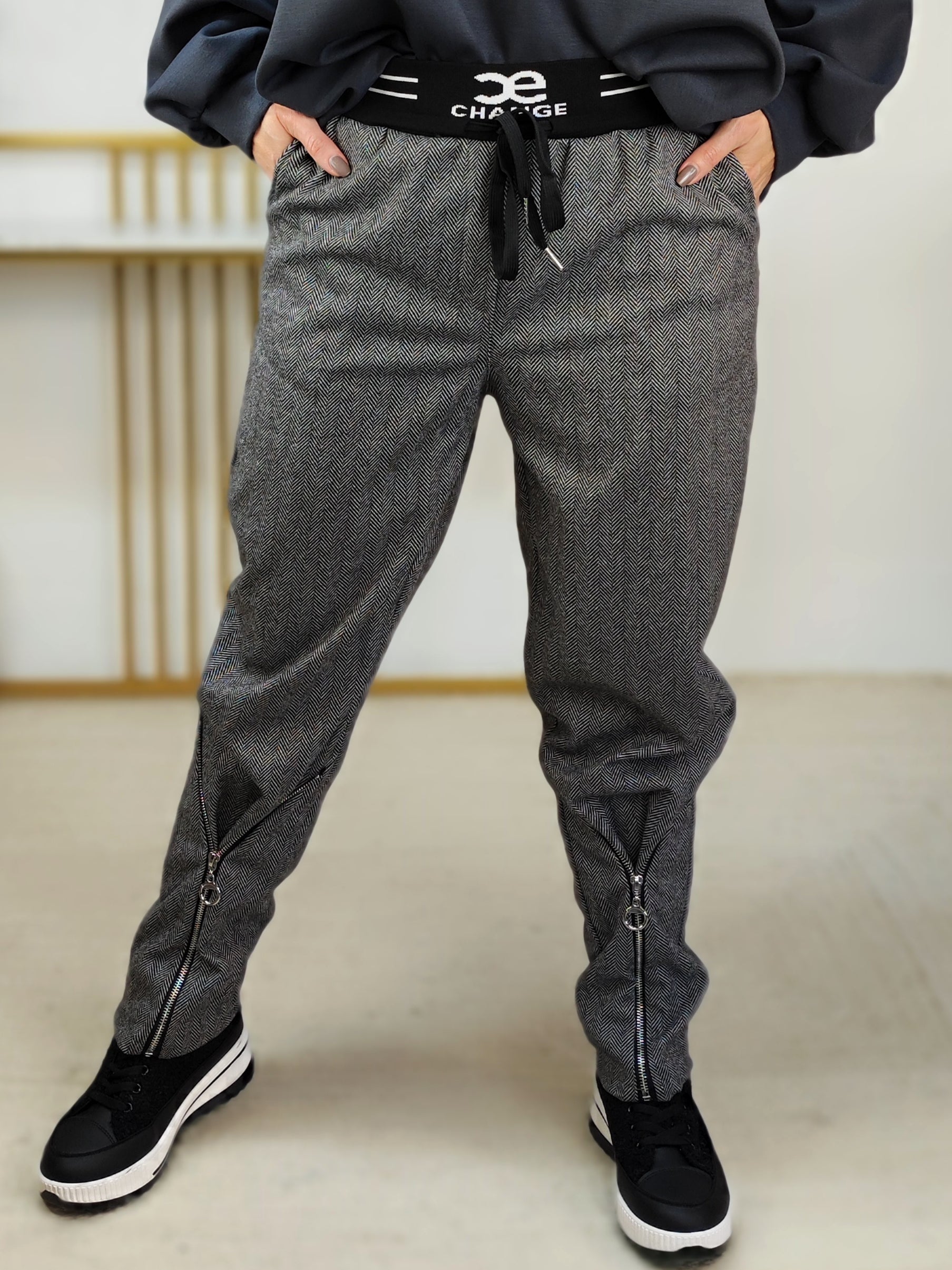 Stoffhose "Change" schwarz/grau (38-42)