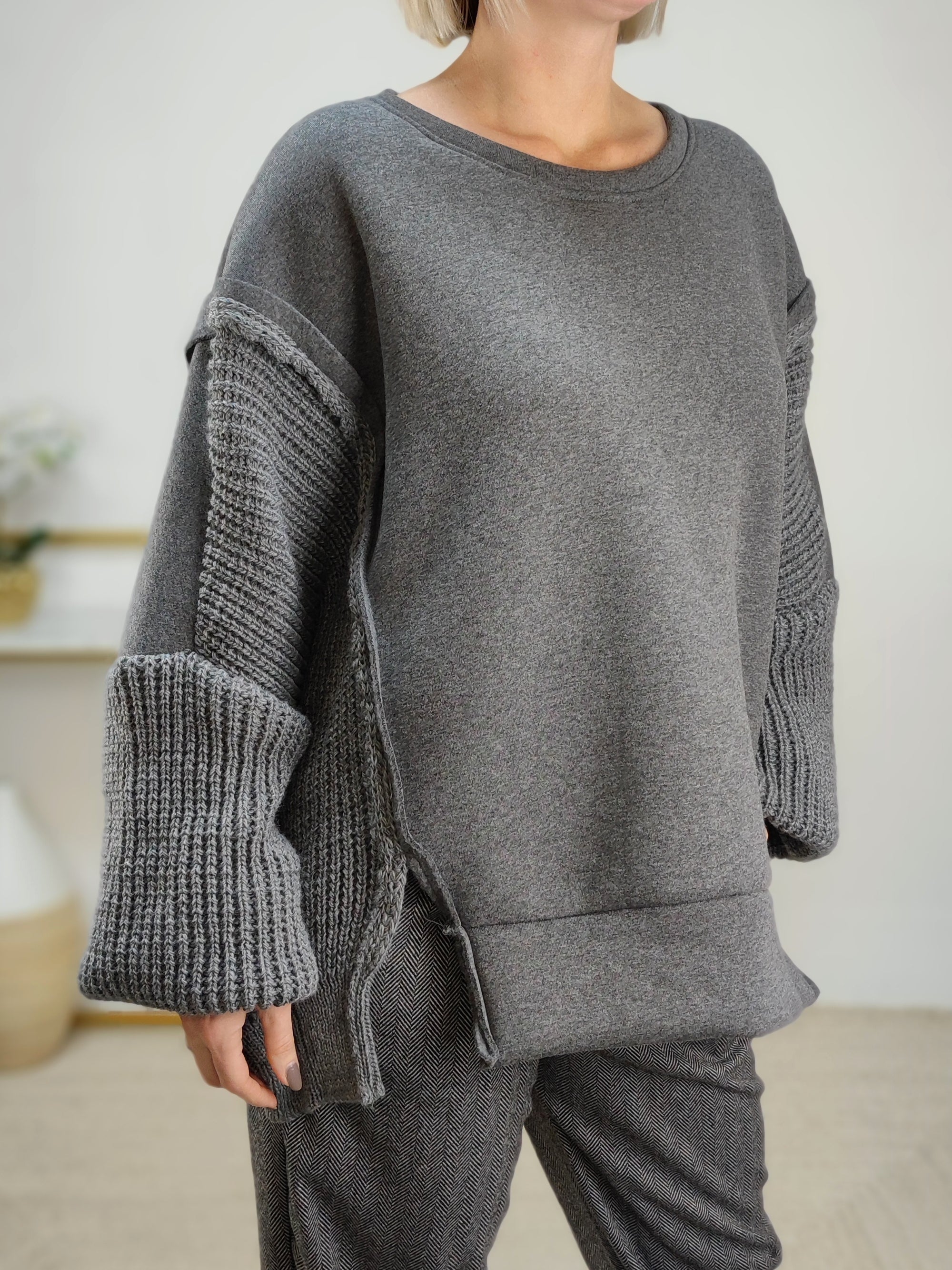 Stylische Sweatshirt mit Materialmix in grau (38-46)