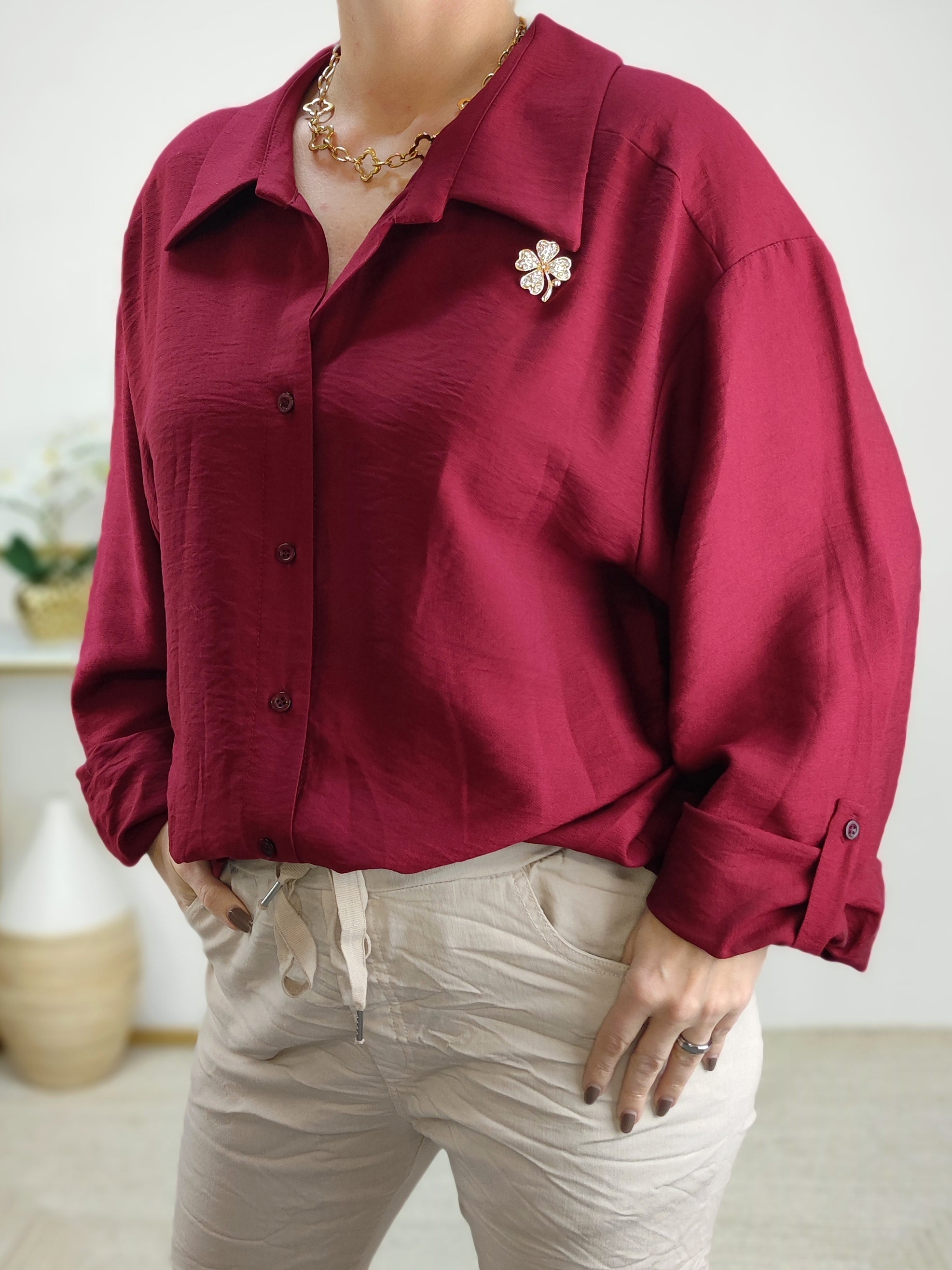 Einfarbige Bluse in vino (40-44)