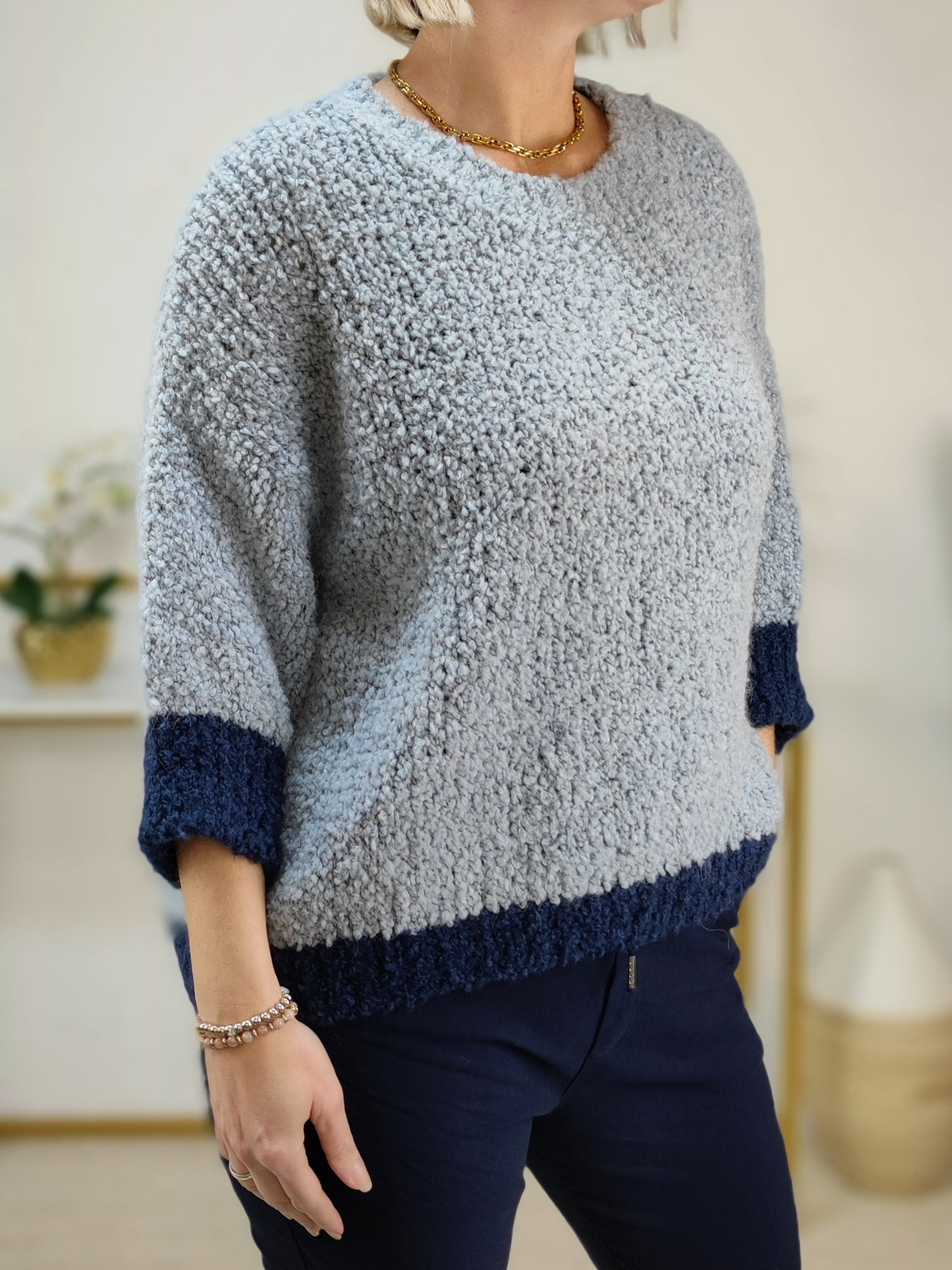 Weicher Boucle Pullover jeansblau (36-42/44)