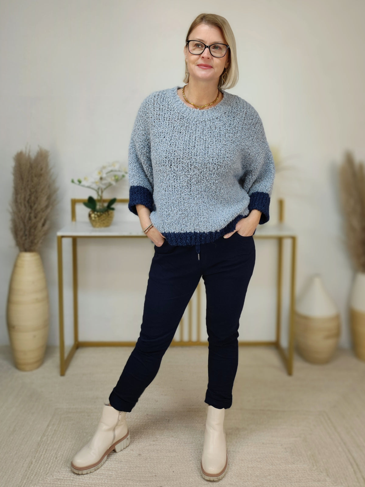 Weicher Boucle Pullover jeansblau (36-42/44)