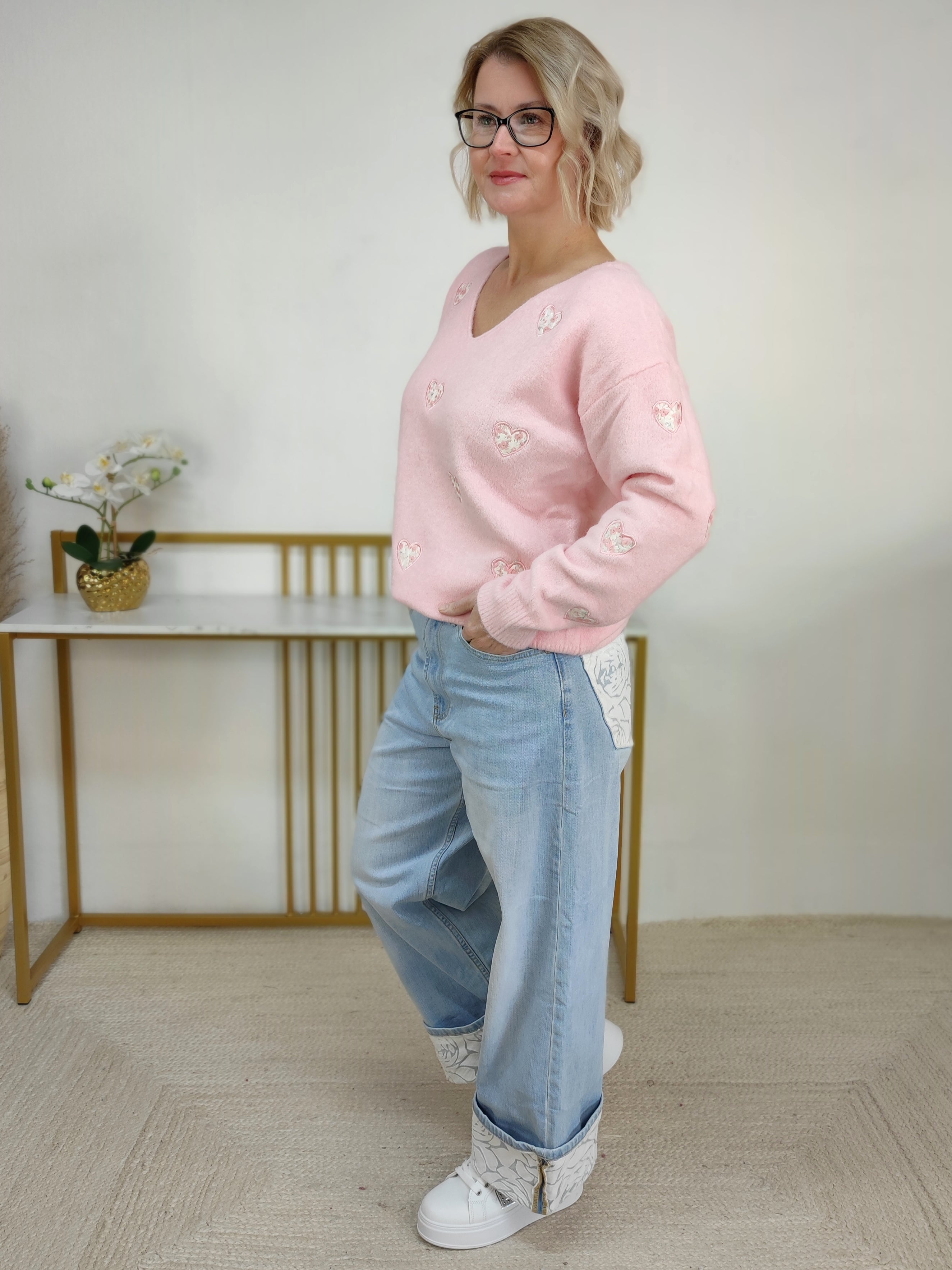 Pulli mit Stickereien in pastell - rosa (36-42)