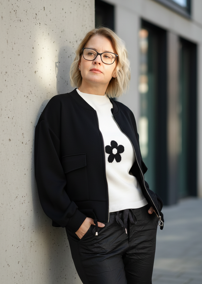 Sportliche Sweatjacke schwarz (38-42/44)