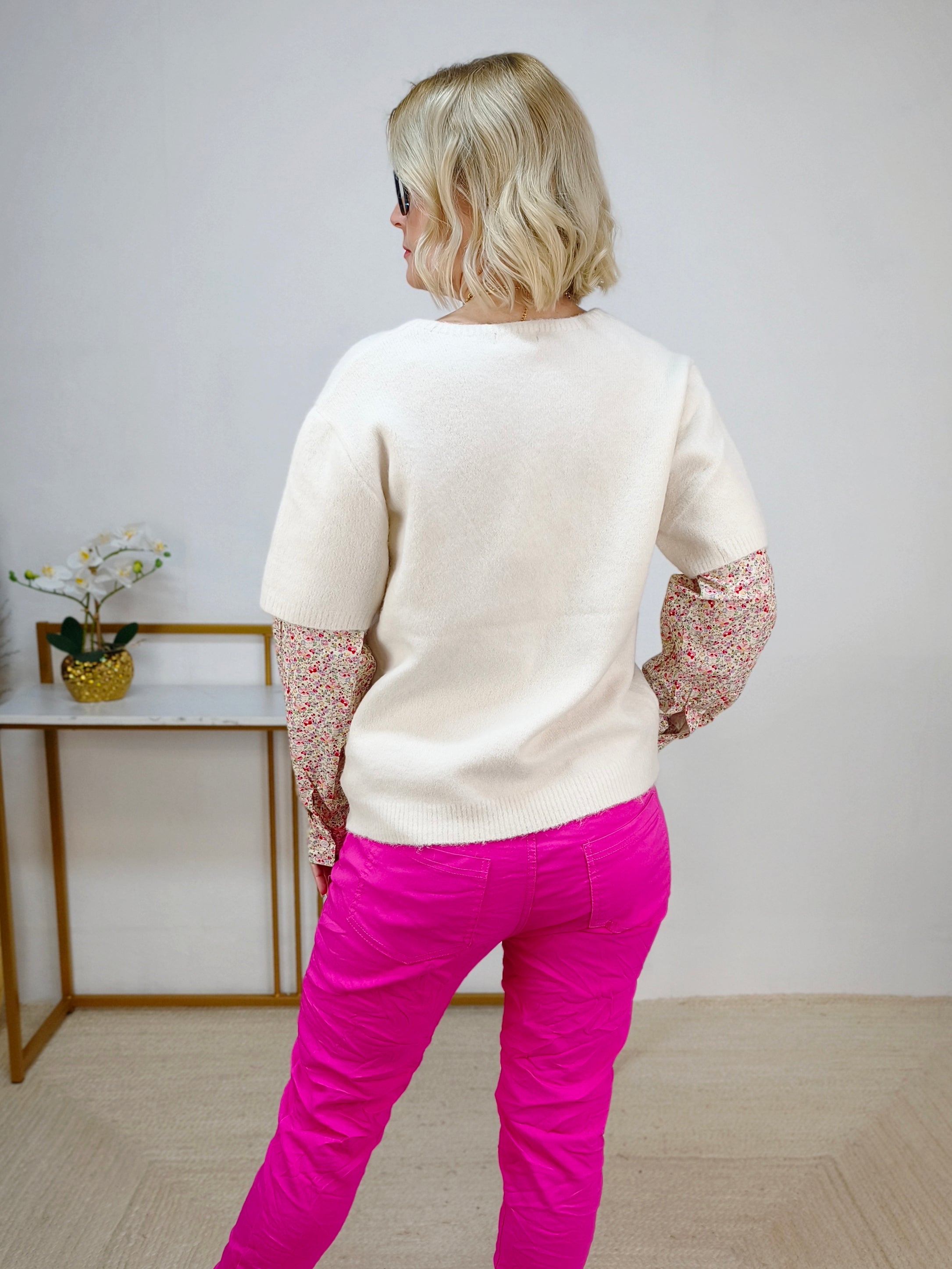 Pulli mit integrierten Blusenärmeln in hellbeige (36-42)