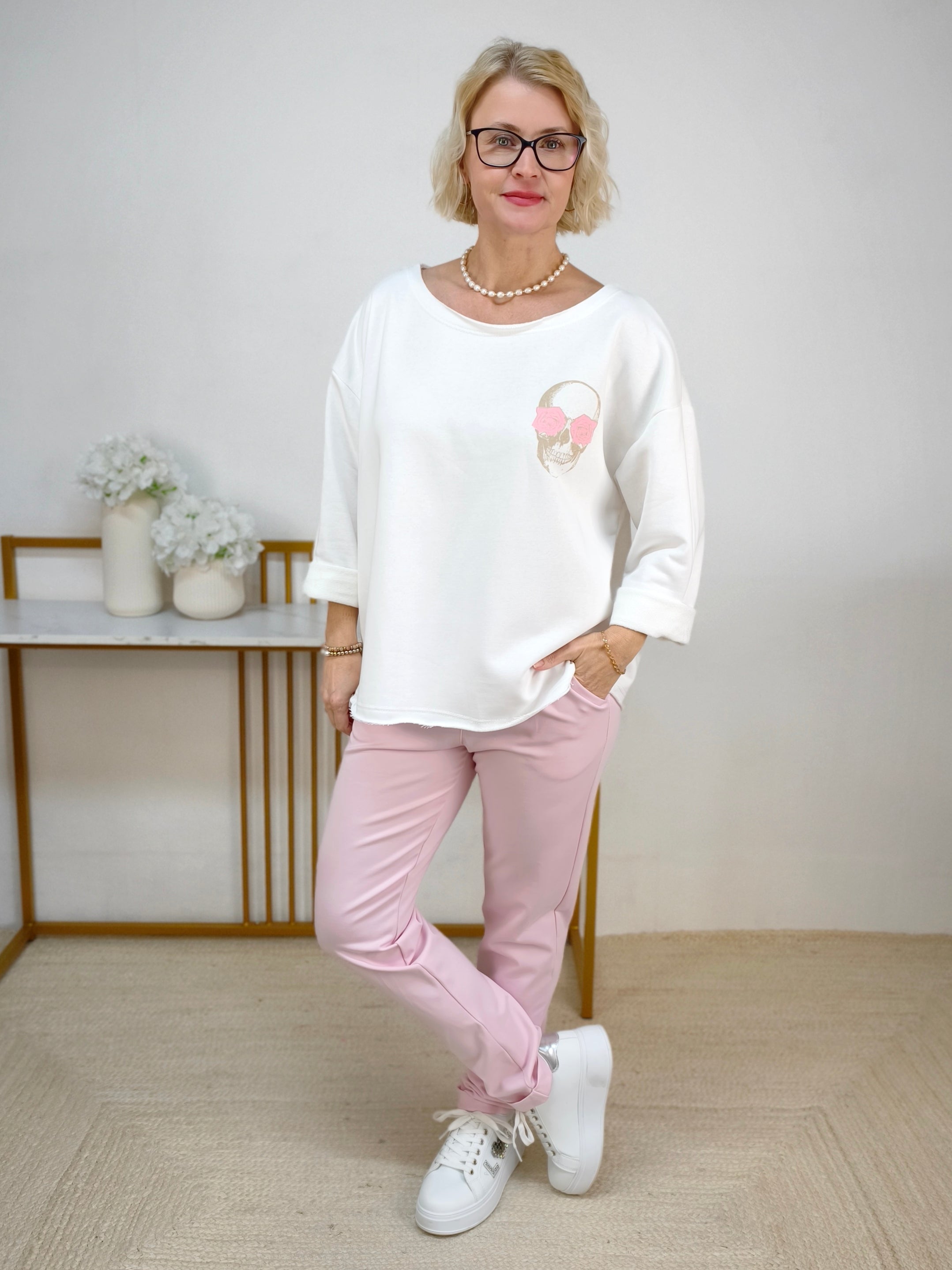 Leichtes Sweatshirt "Skull" in weiss (40-44)