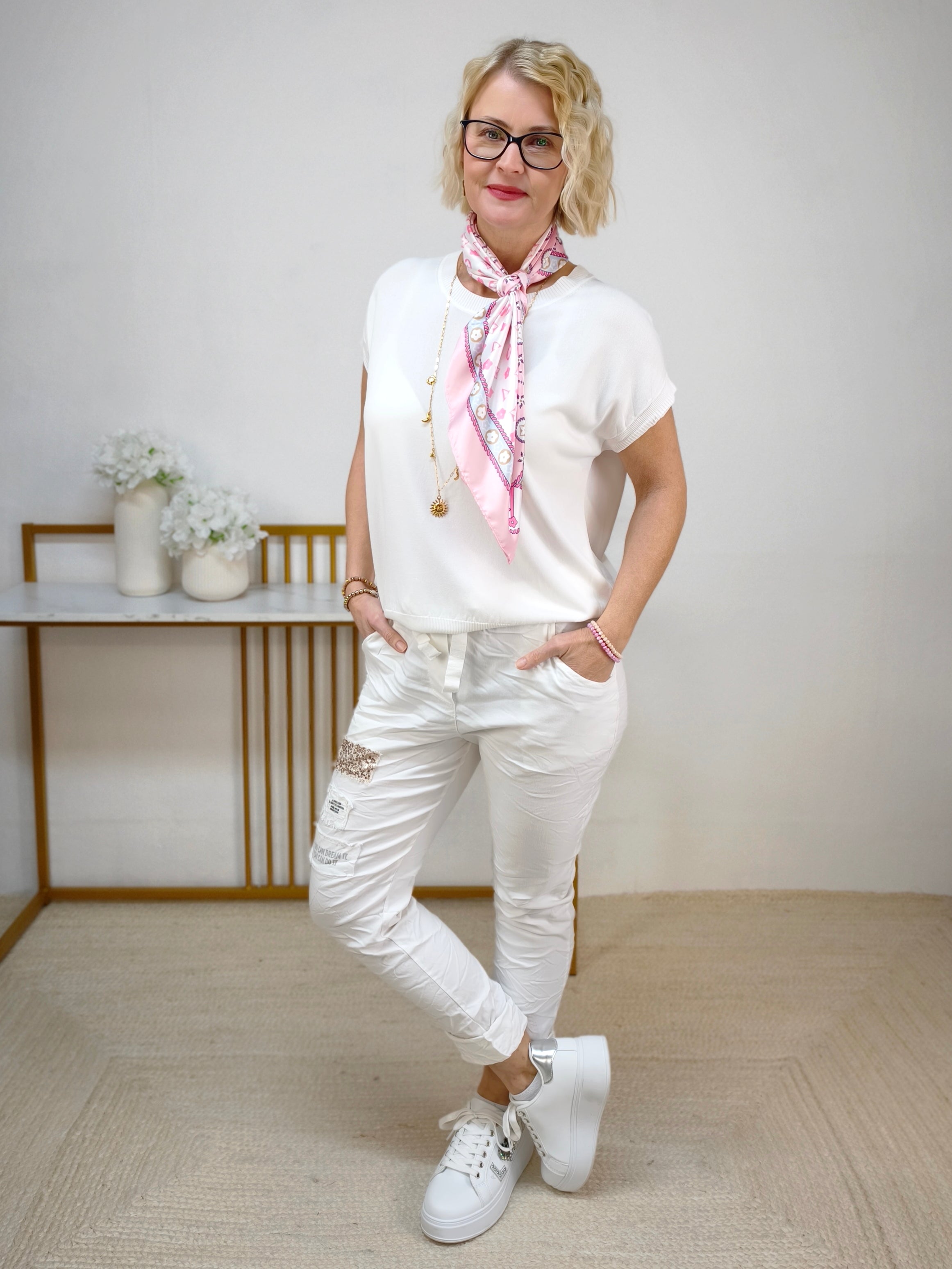 Leichter Sommerpulli in Feinstrick weiss (36-42)