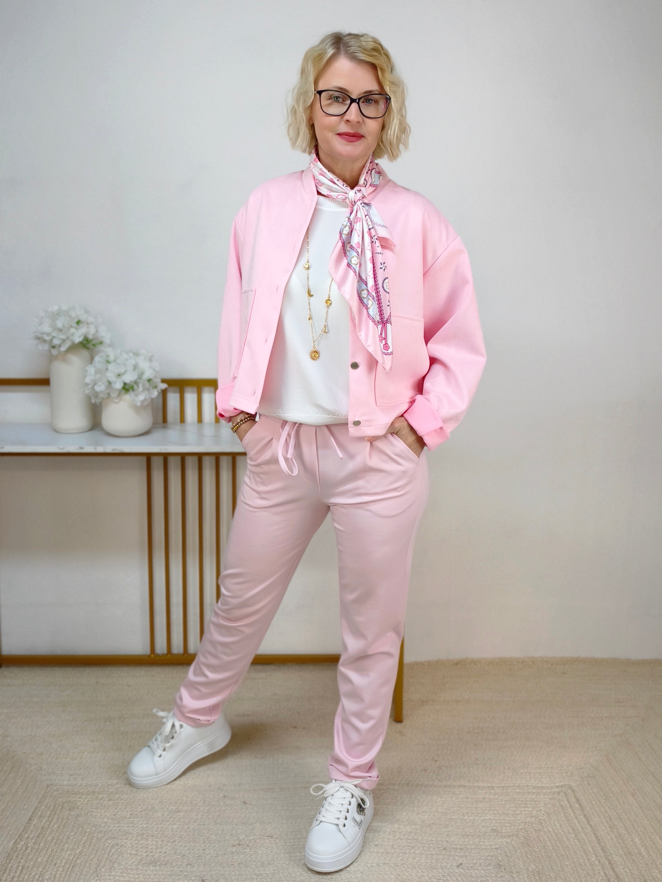 Leichter Sommerpulli in Feinstrick weiss (36-42)