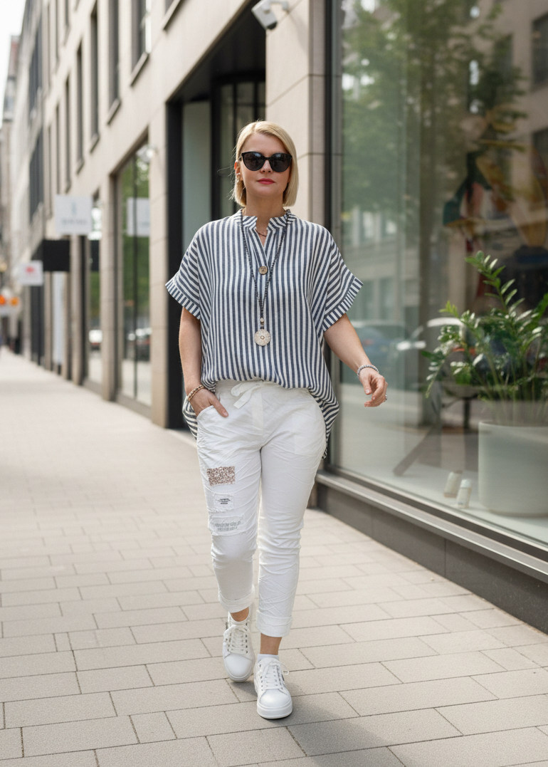 Gestreifte Bluse weiss/grau (40-42/44)