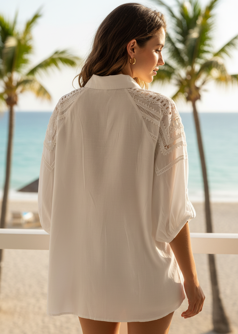 Weisse Bluse mit schönen Details (40-44)