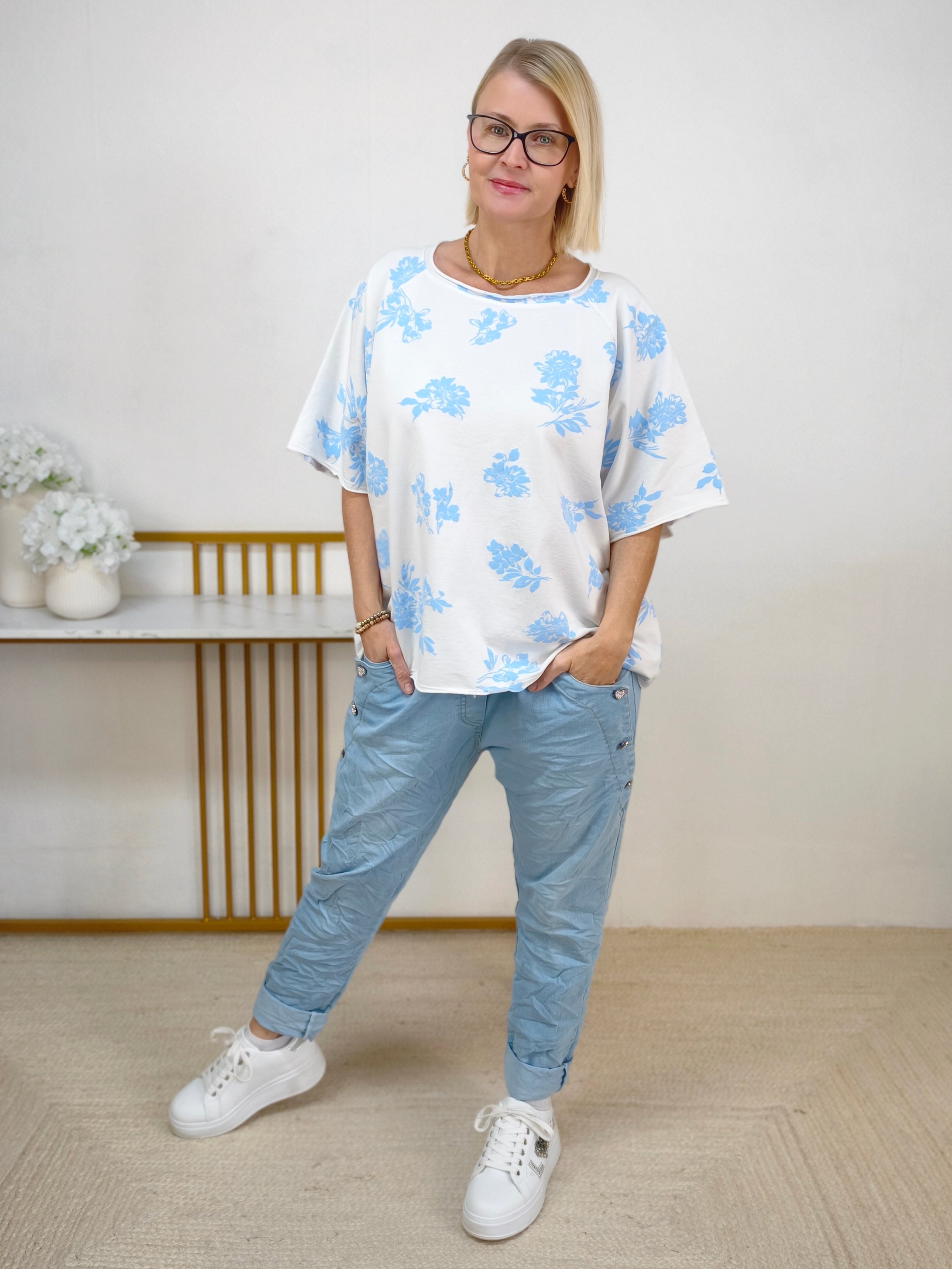 Shirt in weiss/blau aus Baumwolle (40-44)