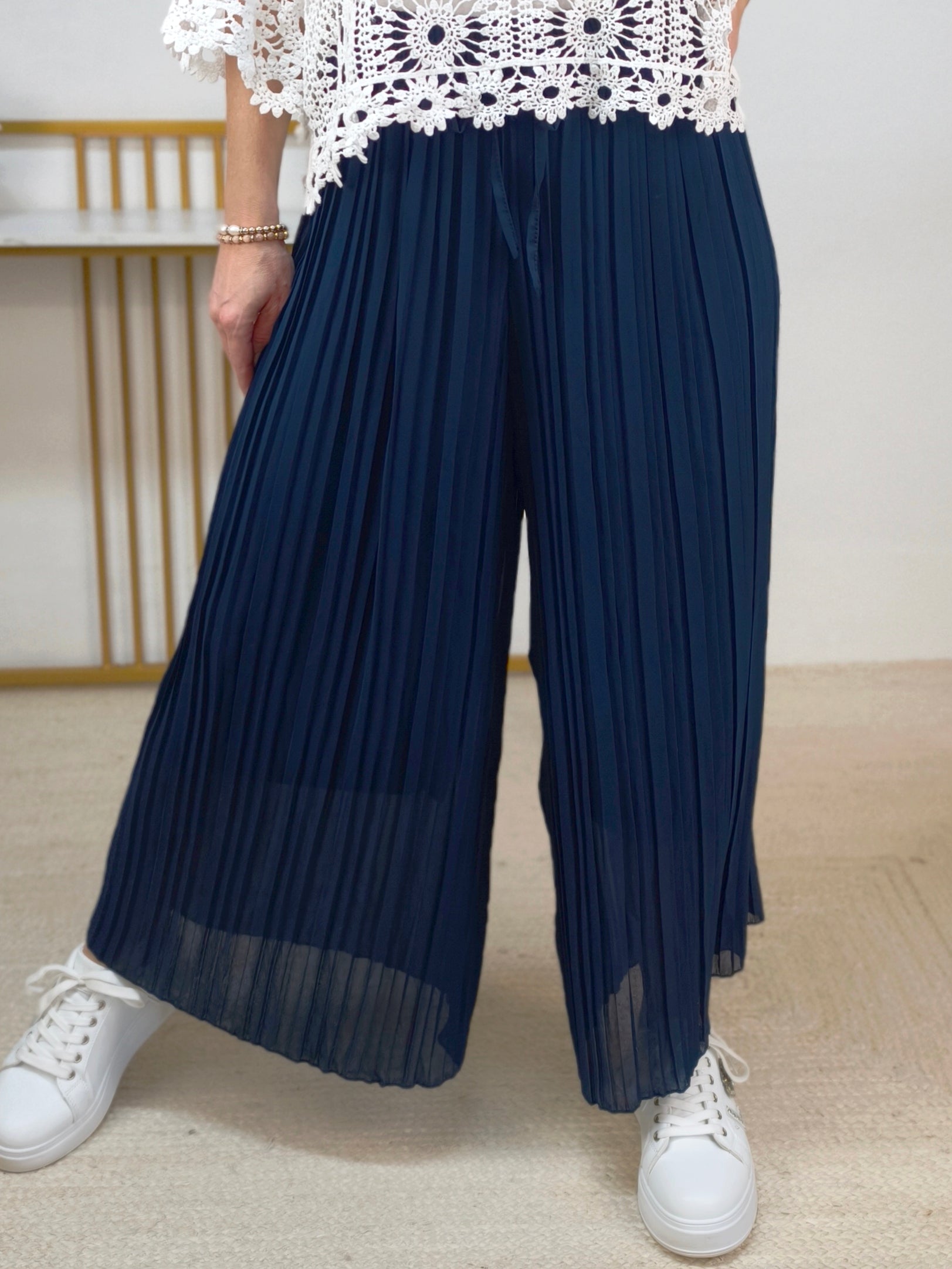 Plissee Hose mit weitem Bein Dunkelblau (36-44)