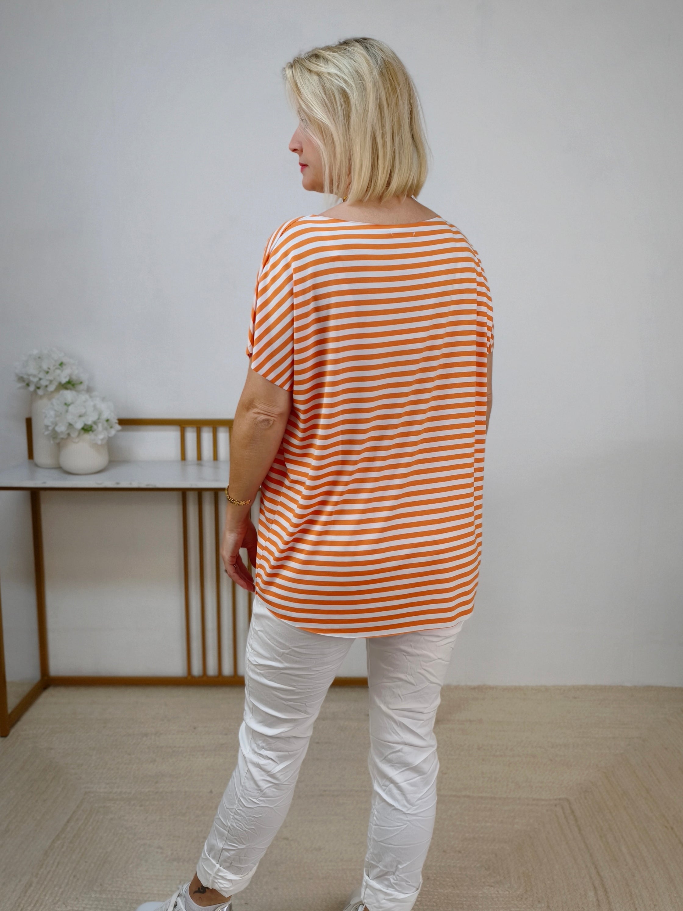 Leichtes Shirt gestreift in weiss/orange (38-42/44)