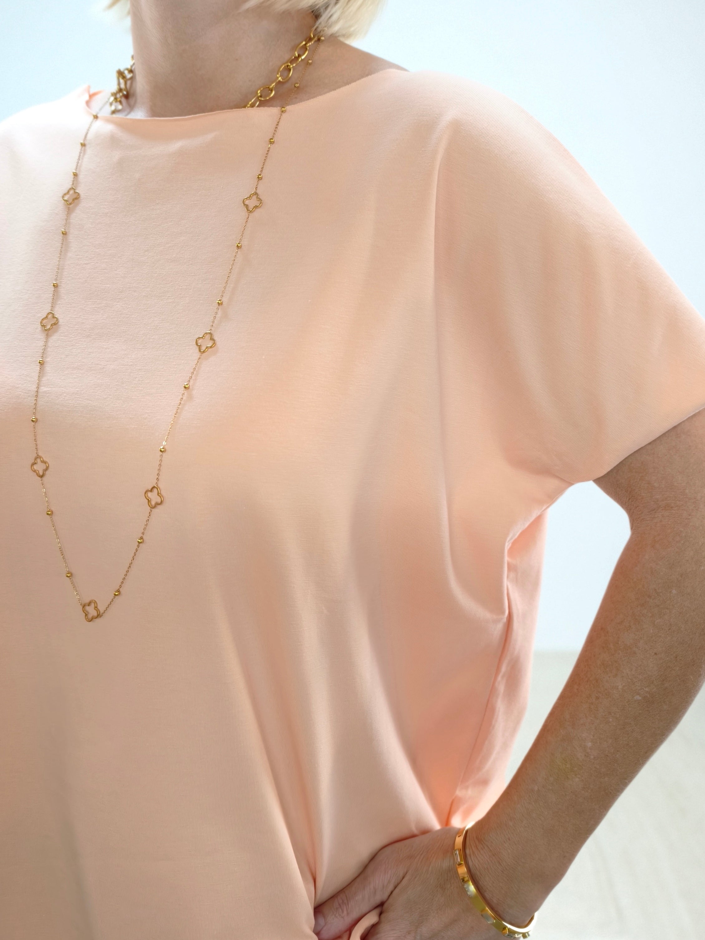 Einfarbiges, leichtes Shirt in apricot aus Baumwolle (40-42/44)