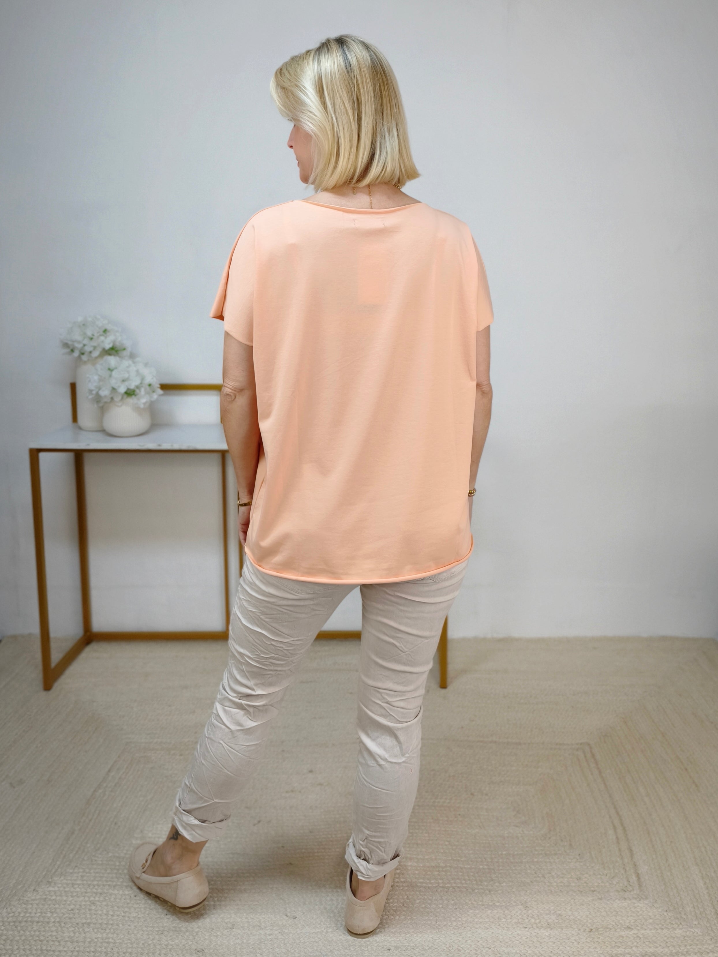Einfarbiges, leichtes Shirt in apricot aus Baumwolle (40-42/44)