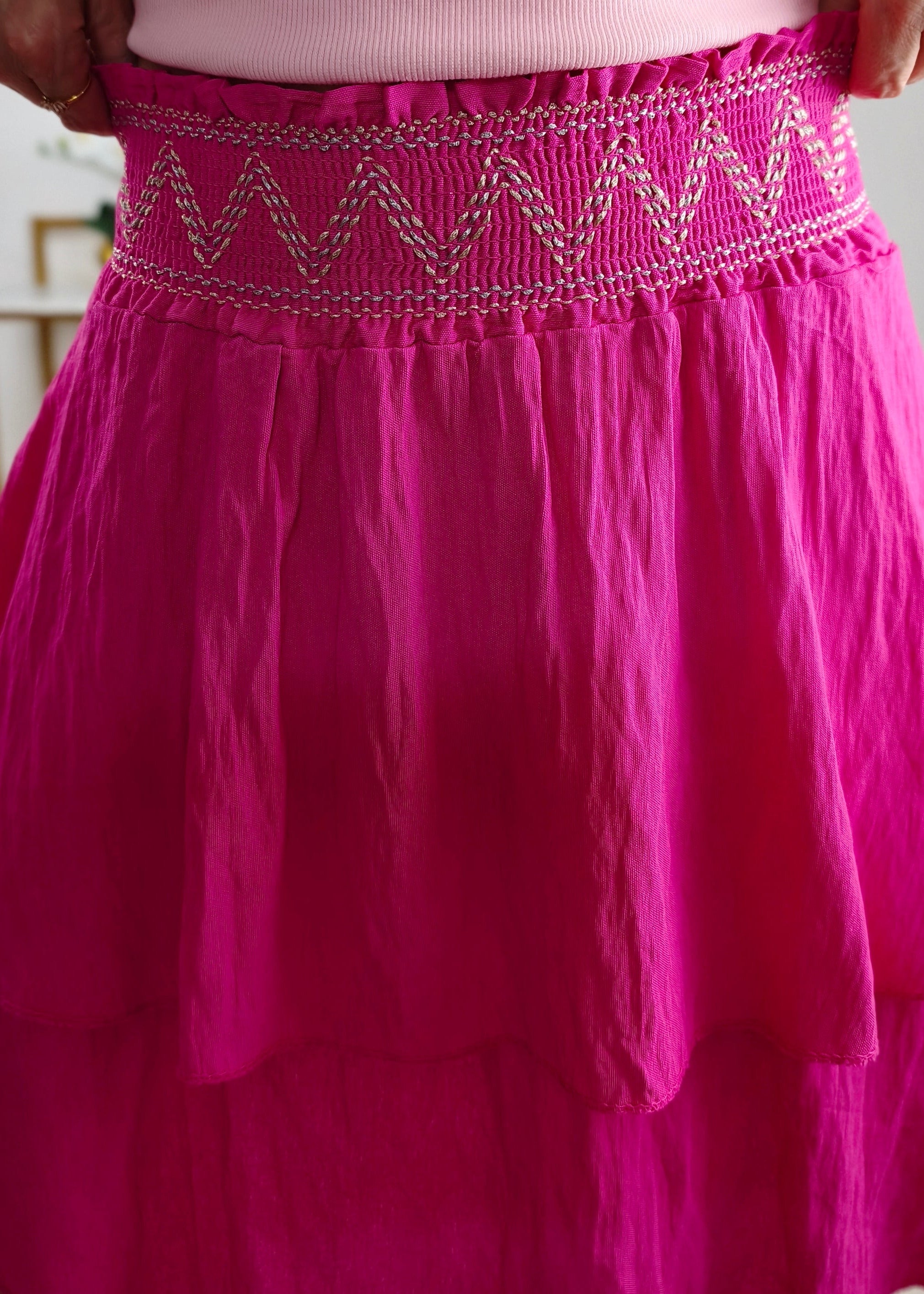 Knie langer Stufenrock in Pink (34-40)