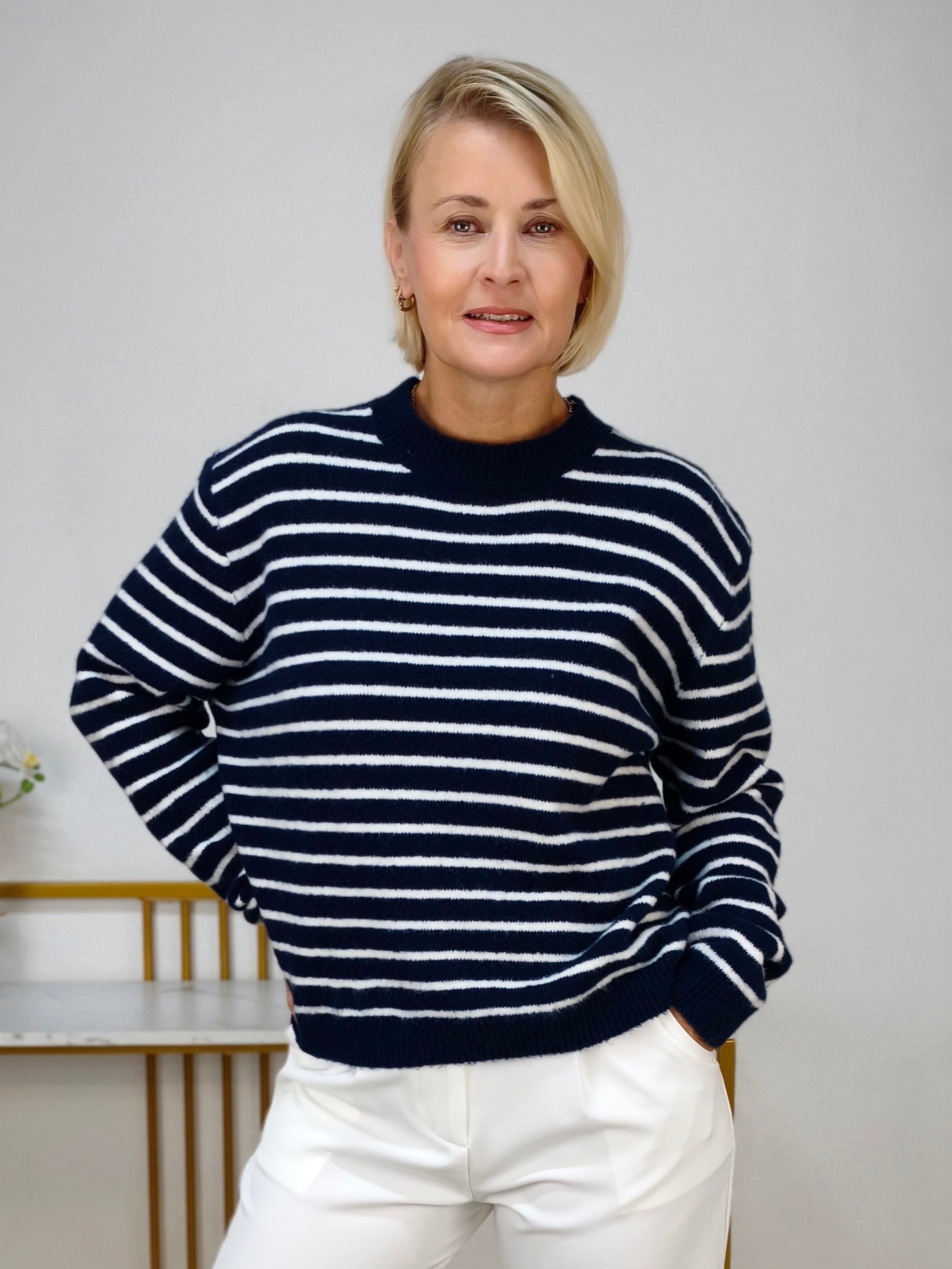 Strickpullover gestreift dunkelblau/weiss (36-42)