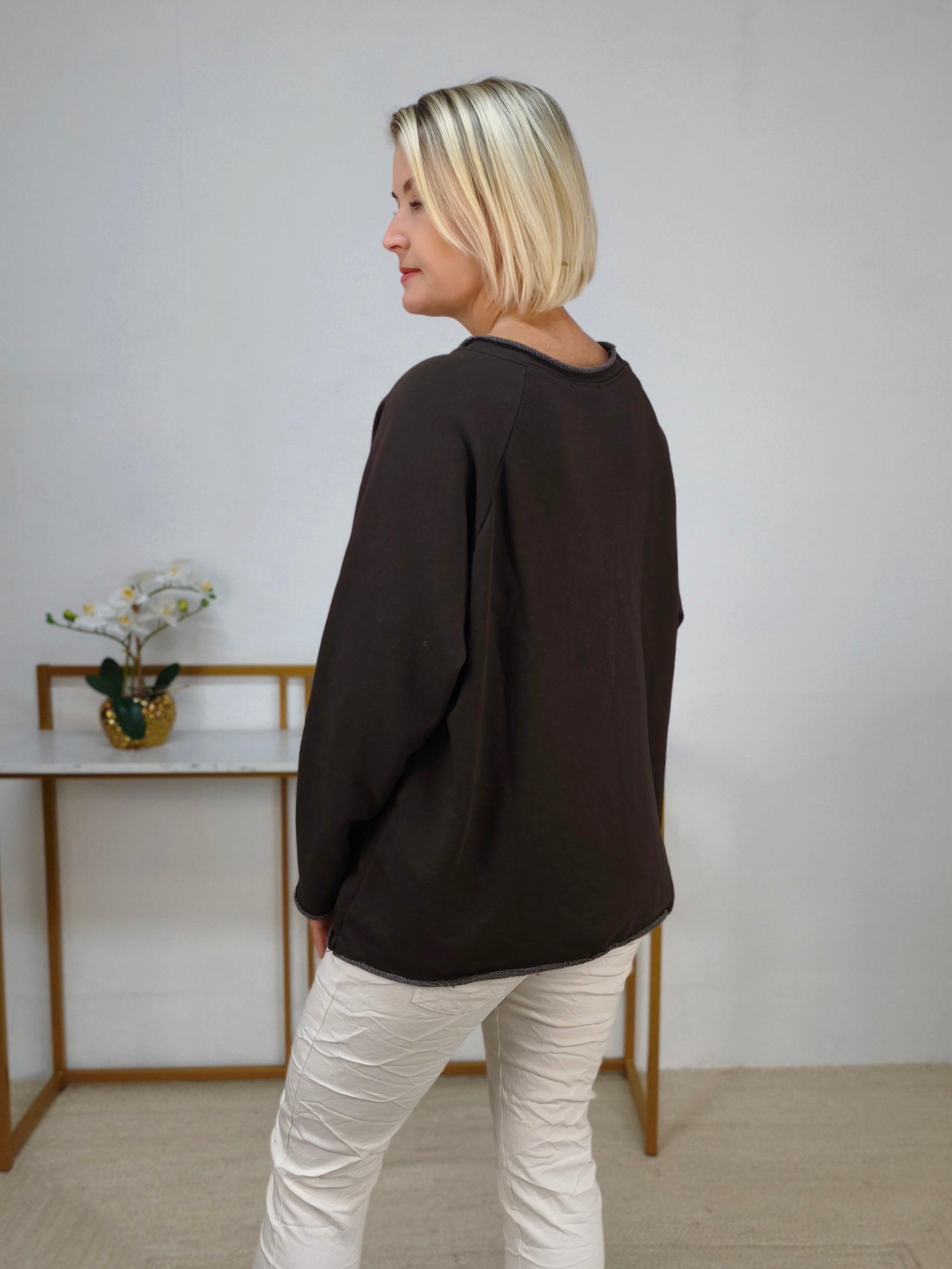 Einfarbiges Sweatshirt aus Baumwolle coffee (40-44)