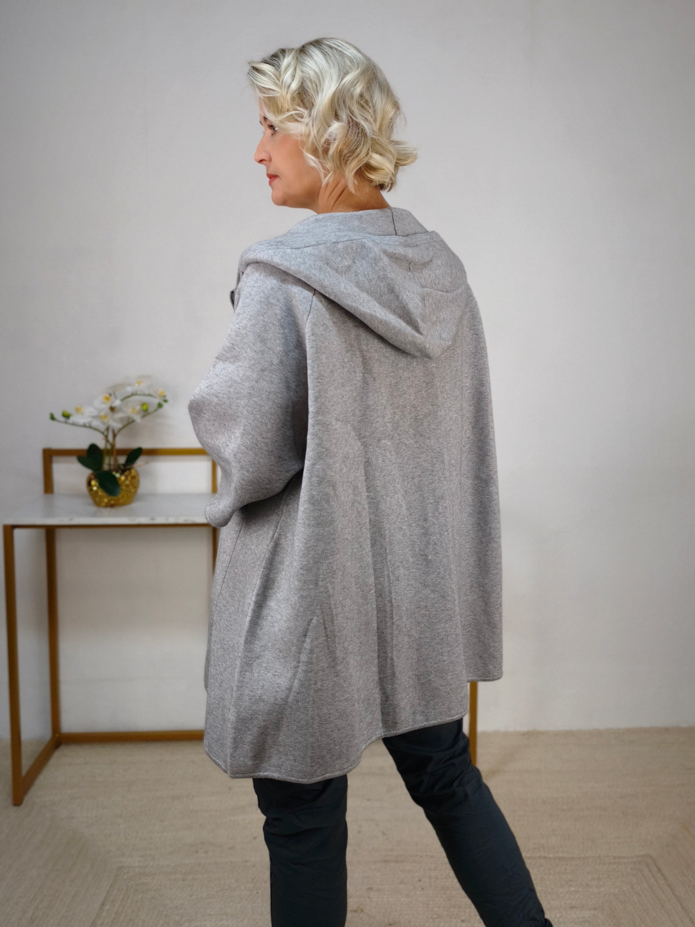 Basic Cardigan Hellgrau (42-46)