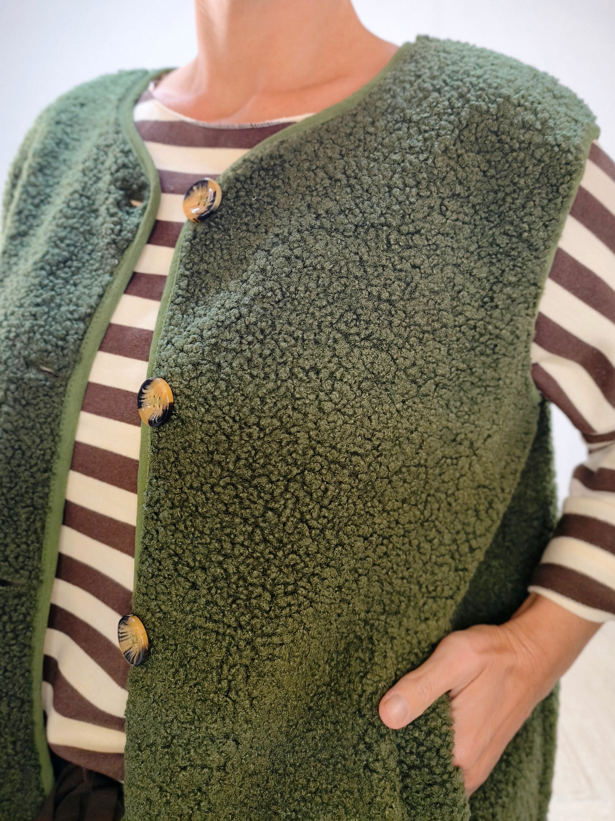 Teddy-Bouclé Weste Olive (38-42/44)