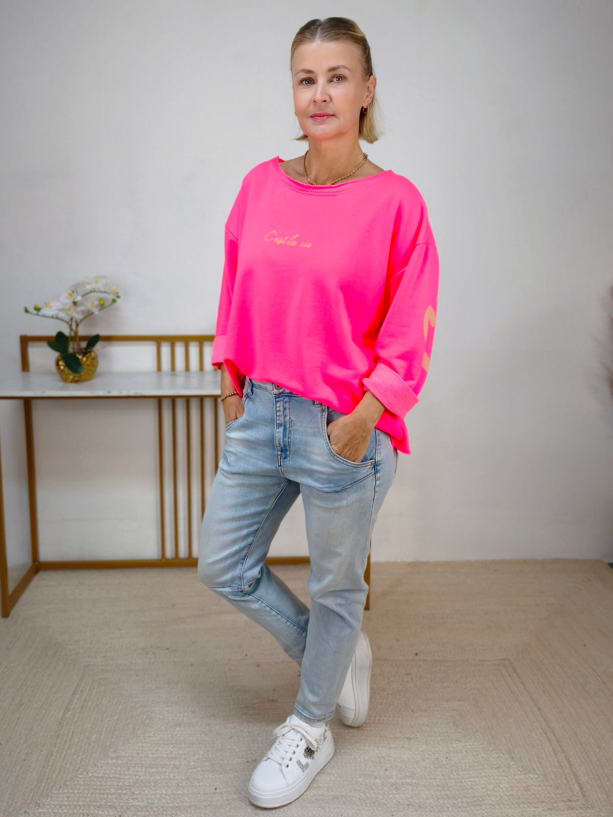Sweatshirt "C'est la vie" aus Baumwolle Neon Pink (40-44)