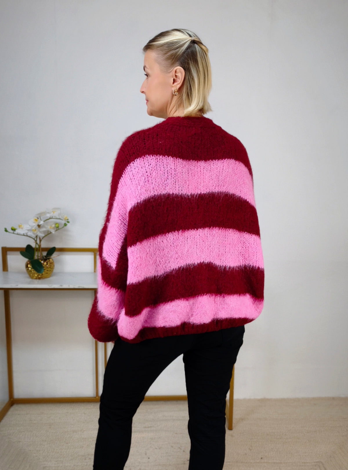 Kuschelige Strickjacke gestreift (38-44)