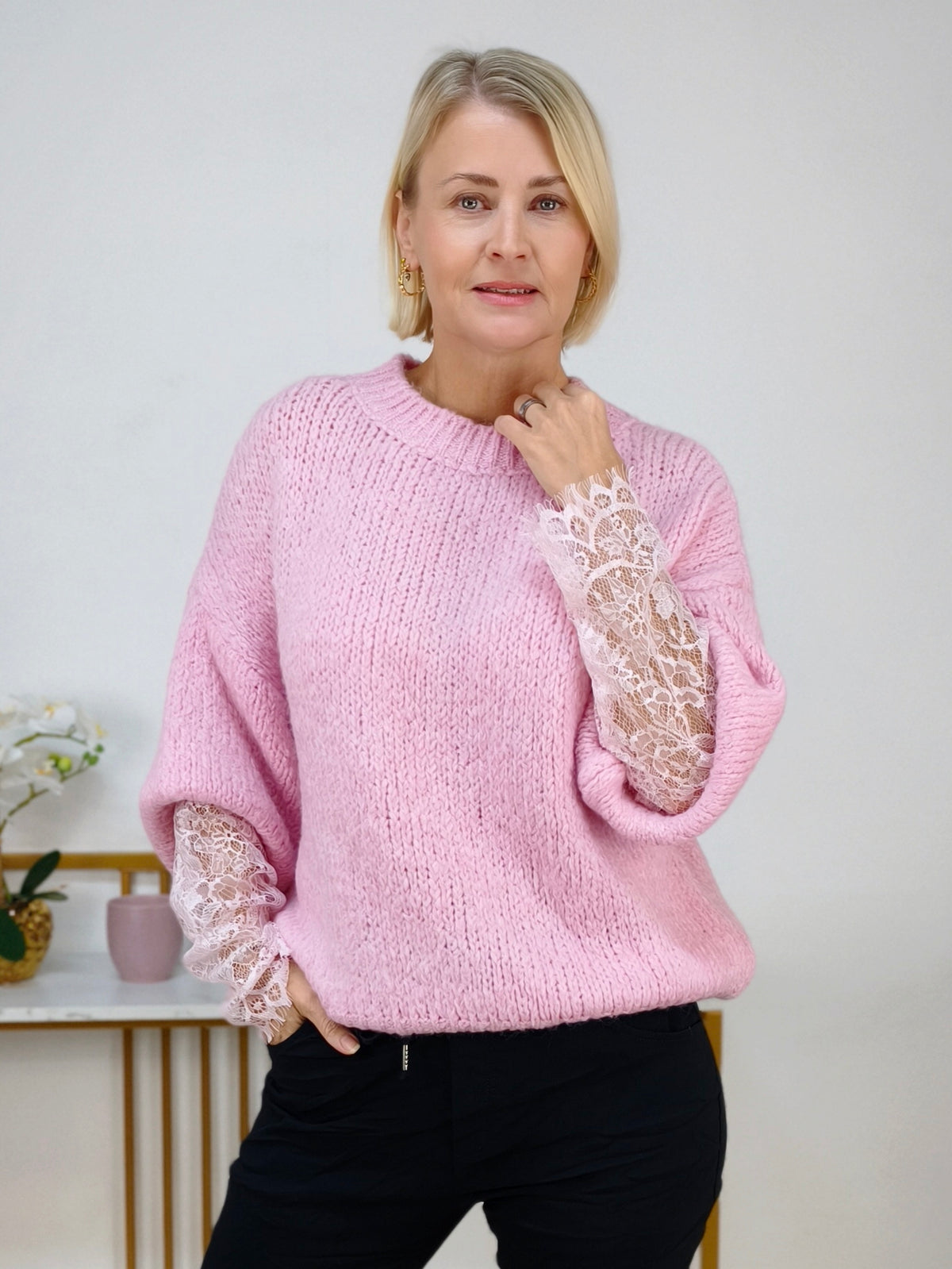 Kuschelpullover mit Spitzenärmel in Altrosa (38-42/44)