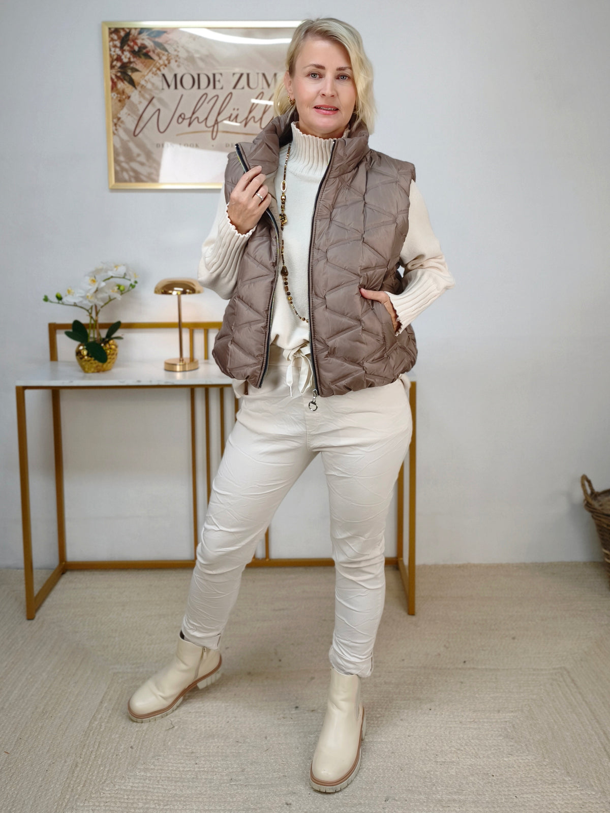 Pullover mit Turtle Neck Hellbeige (38-42)