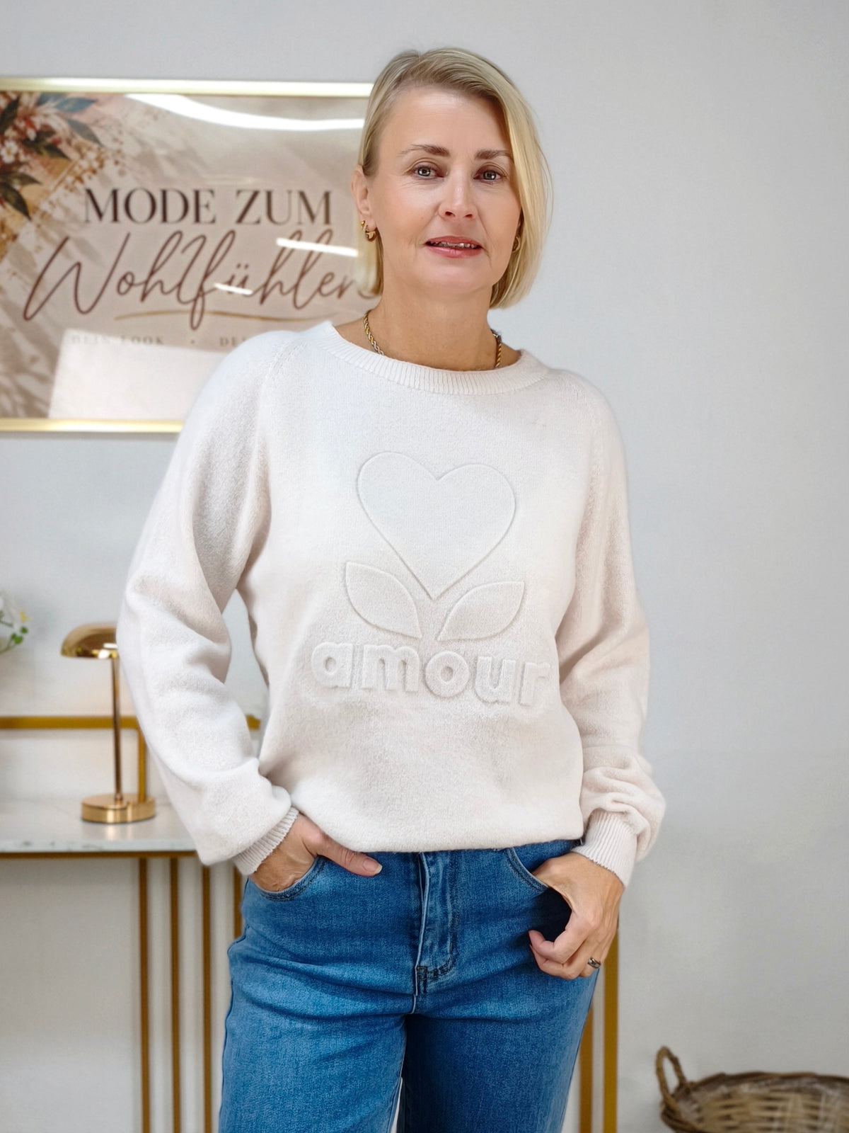 Einfarbiger Pullover "Amour" in creme (36-42)