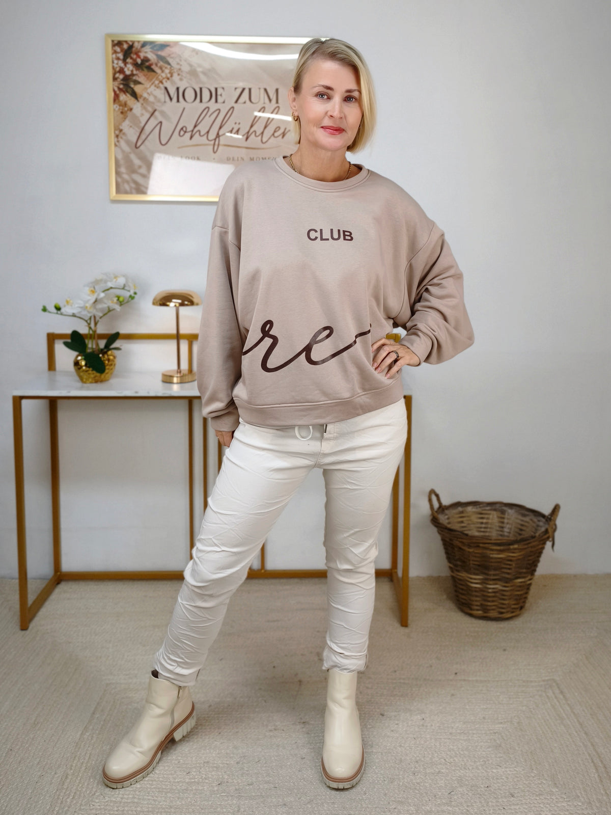 Sweatshirt "Club" Beige (38-42)