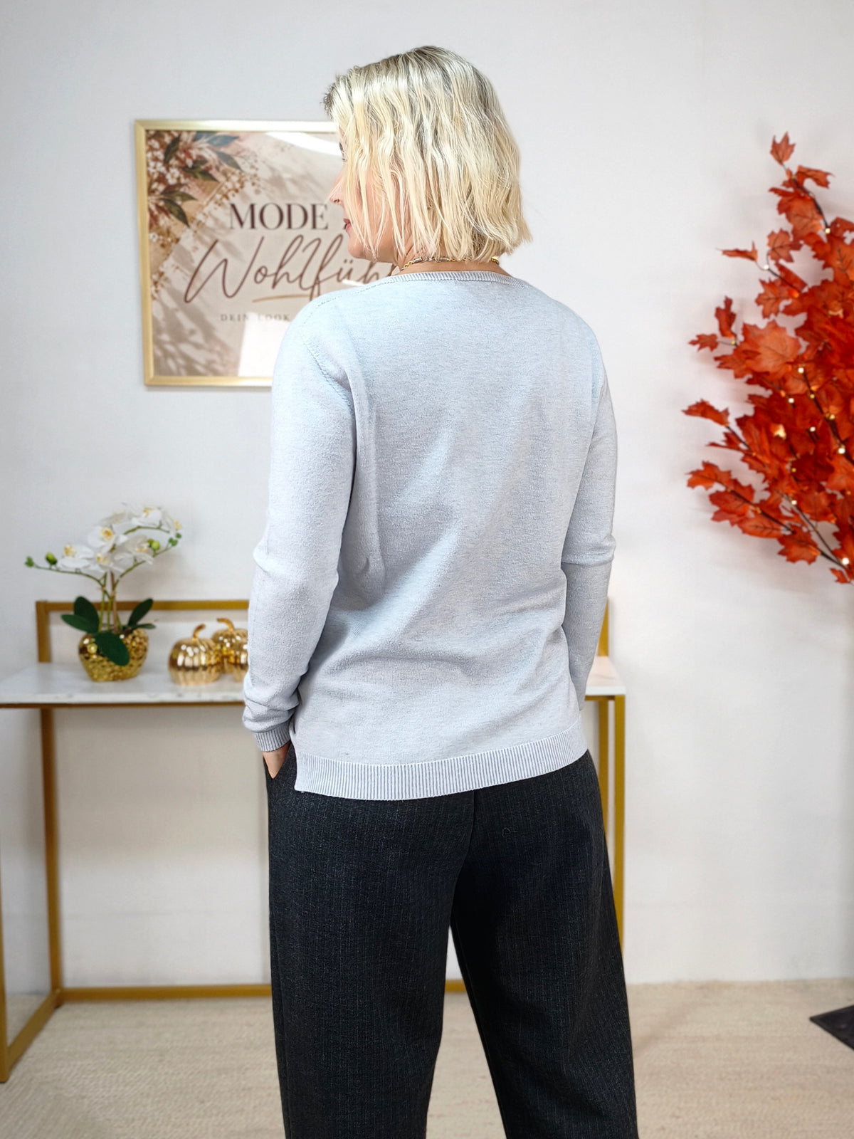 Leichter Pullover in Hellgrau (36-42)