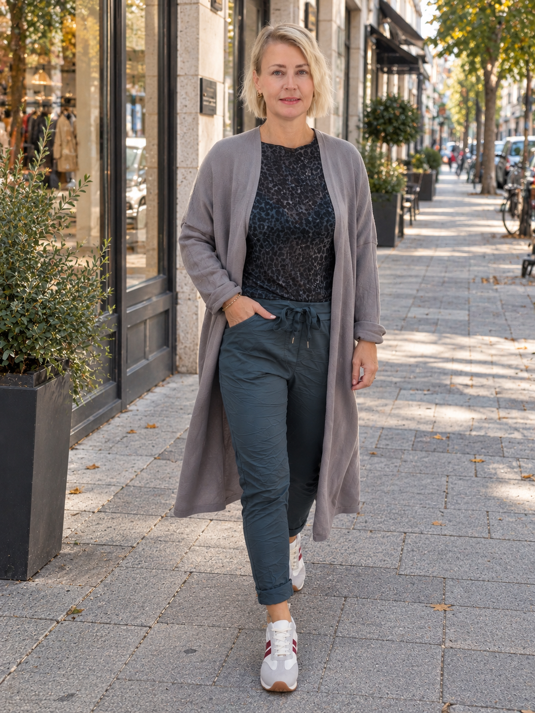 Long Cardigan Grau (40-44/46)