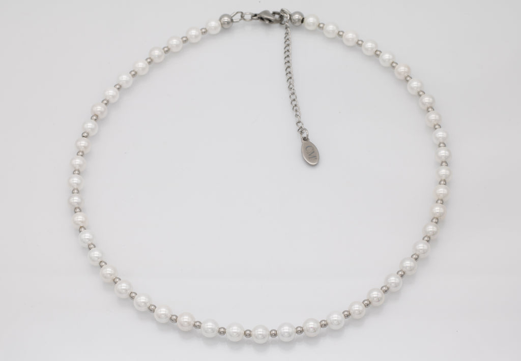 Perlenkette mit silber