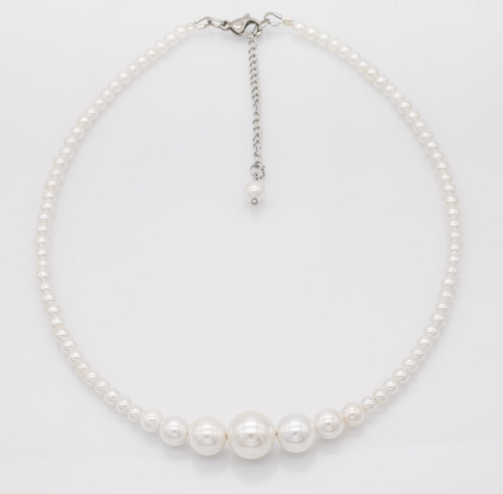einfache Perlenkette Braut
