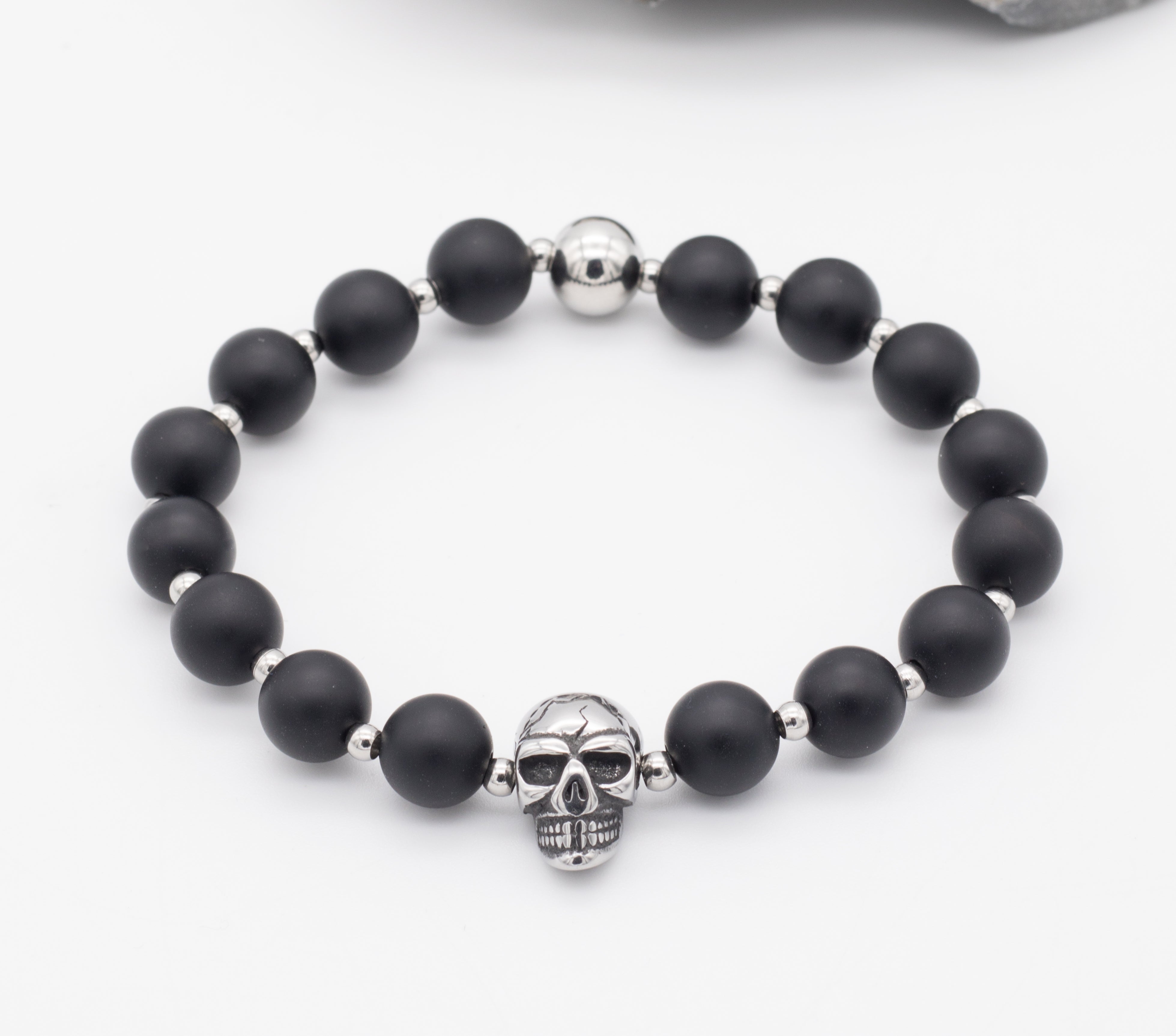 Perlenarmband Totenkopf